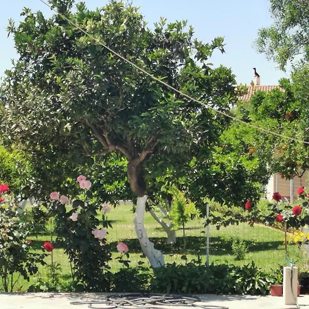 Апартаменты Kardiakafti Village Gastouni