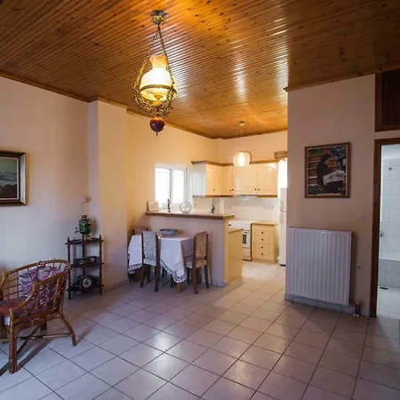 Апартаменты Kardiakafti Village Gastouni