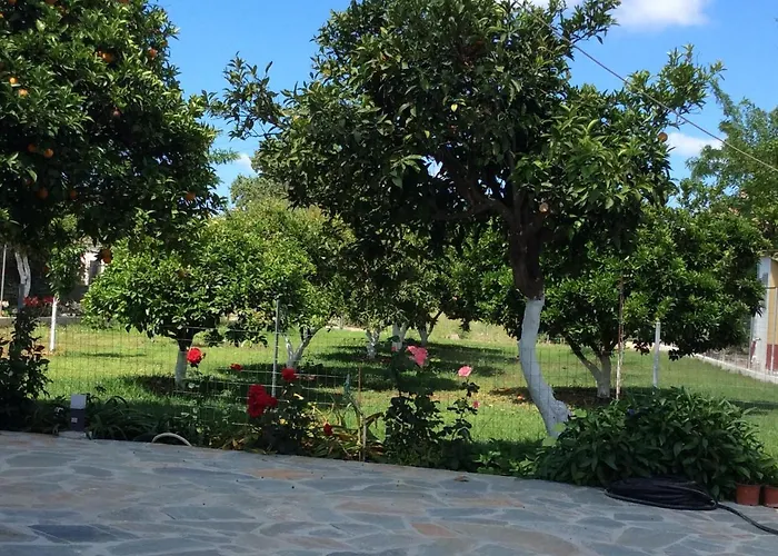 Lägenhet Kardiakafti Village Gastuni