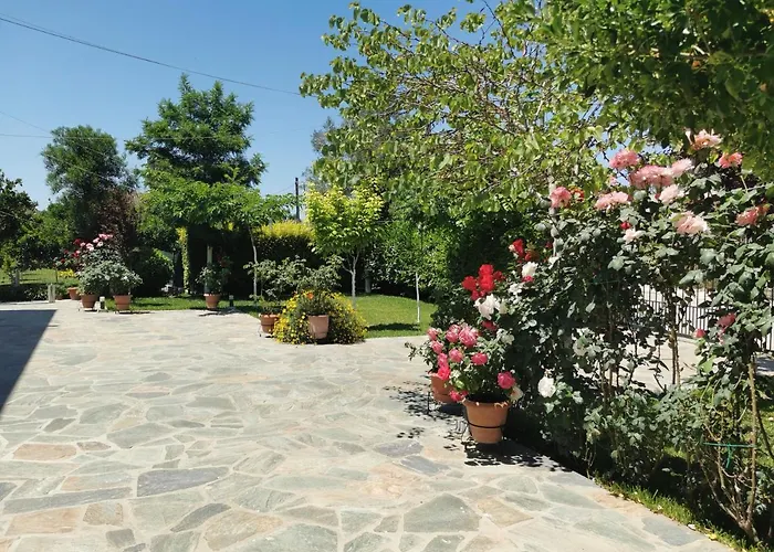 Kardiakafti Village * Gastuni