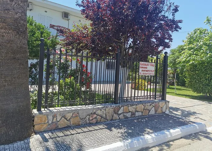 Kardiakafti Village Lägenhet Gastuni